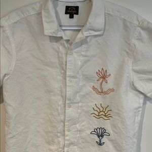 Billabong/Wrangler Collab White Shirt with Colorful Embroidery